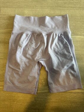 High-Waist Seamless Women’s Bike Shorts - Dusty Mauve